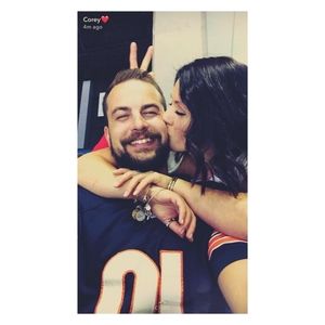 Meet your Posher, Corey